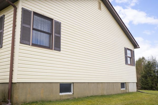 Cost of Dutch Lap Siding Repair in Milwaukee